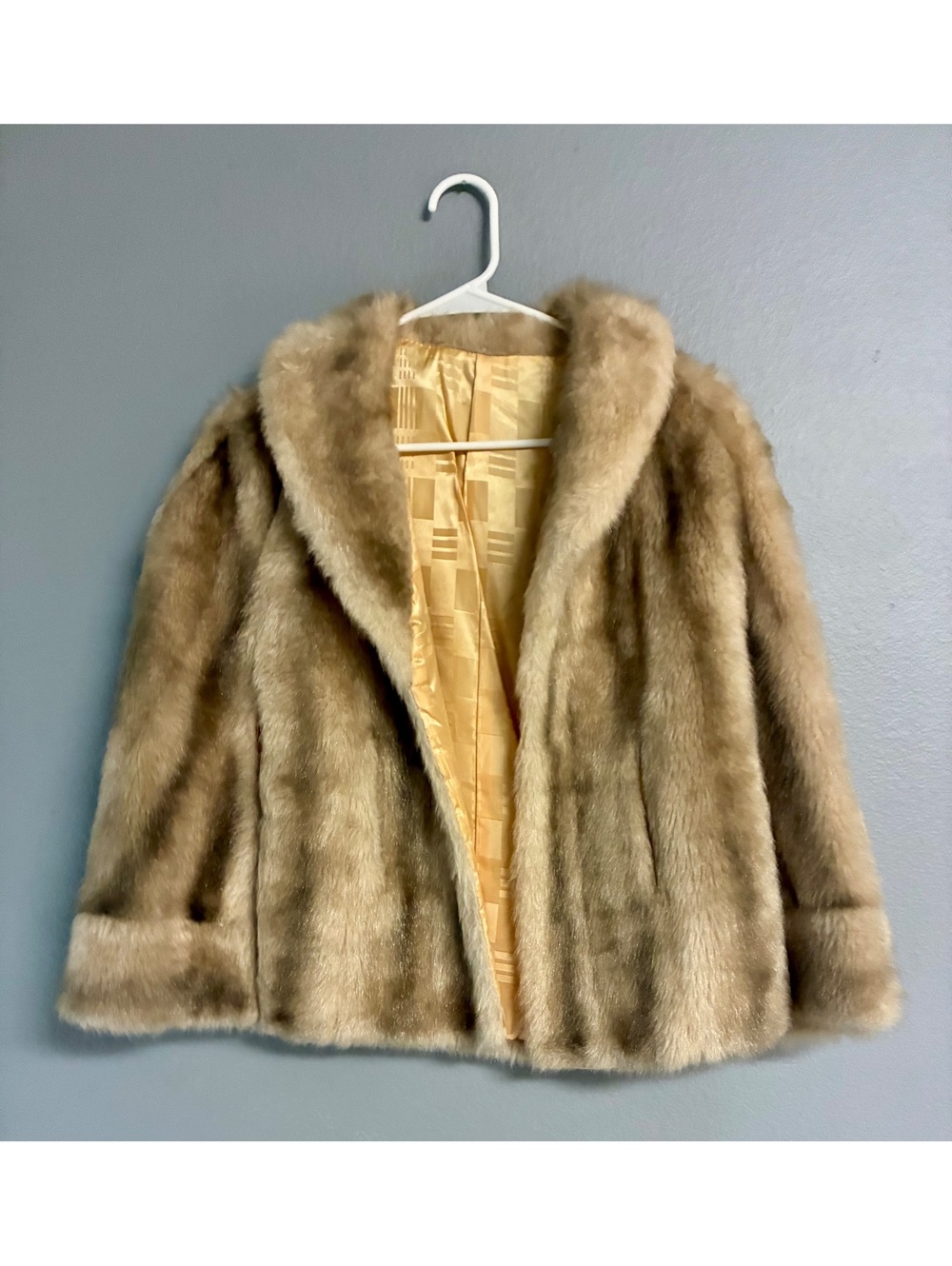 Vintage 60s 70s Montgomery Ward Faux Fur Cape Jacket Brown Cream Shrug
